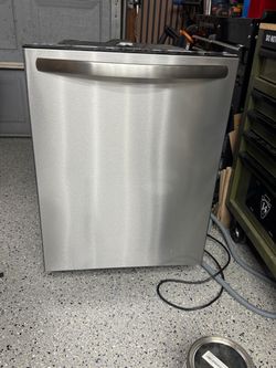 Stainless Steel Built-In Dishwasher