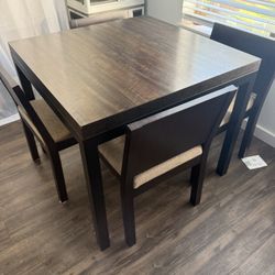 Kasala Dining table And 4 Comfy Chairs 