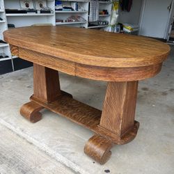Desk/Table Solid Oak, Vintage (pick Up Only In Grand Prairie, Texas)