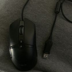 Black gaming mouse