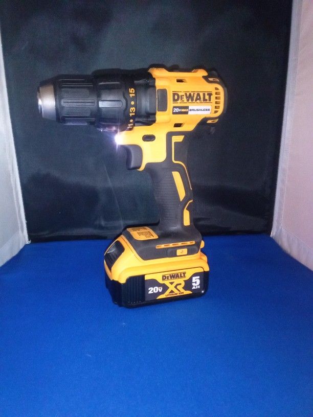 Like New DeWalt 20 Volt Max Cordless Drill
