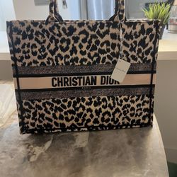 Purse $100