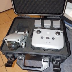 Dji Air 2, W 3 Batteries & Hard Case 