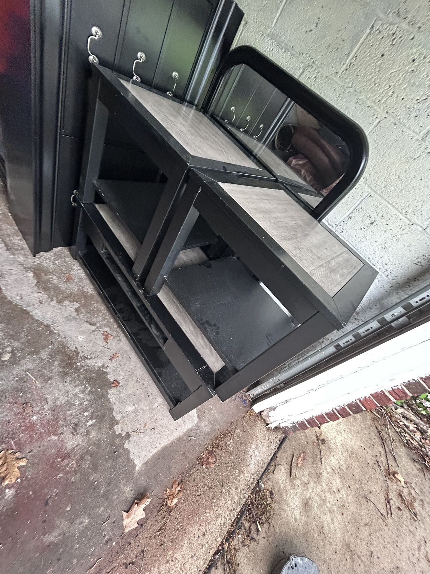 !!! Please See And Read !!!! Coffee Table & Two End Tables