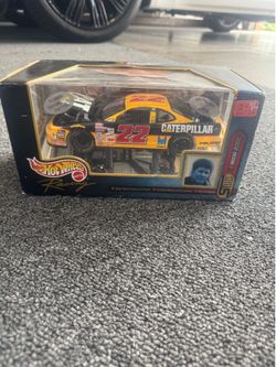 Hot wheels Select NASCAR 2000 #22 full scale car