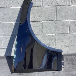 2010 - 2017 MERCEDES E-class Coupe Passenger Side Fender OEM 