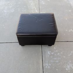 Leather Style Foot Ottoman With Storage