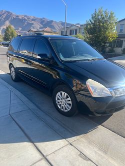 2012 KIA SEDONA