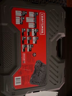 Like new CRAFTSMAN OVERDRIVE 121 -Piece Metric and standard (SAE) Mechanics Tool Set with Hard Case