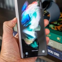 GALAXY Z FOLD 3 Unlocked