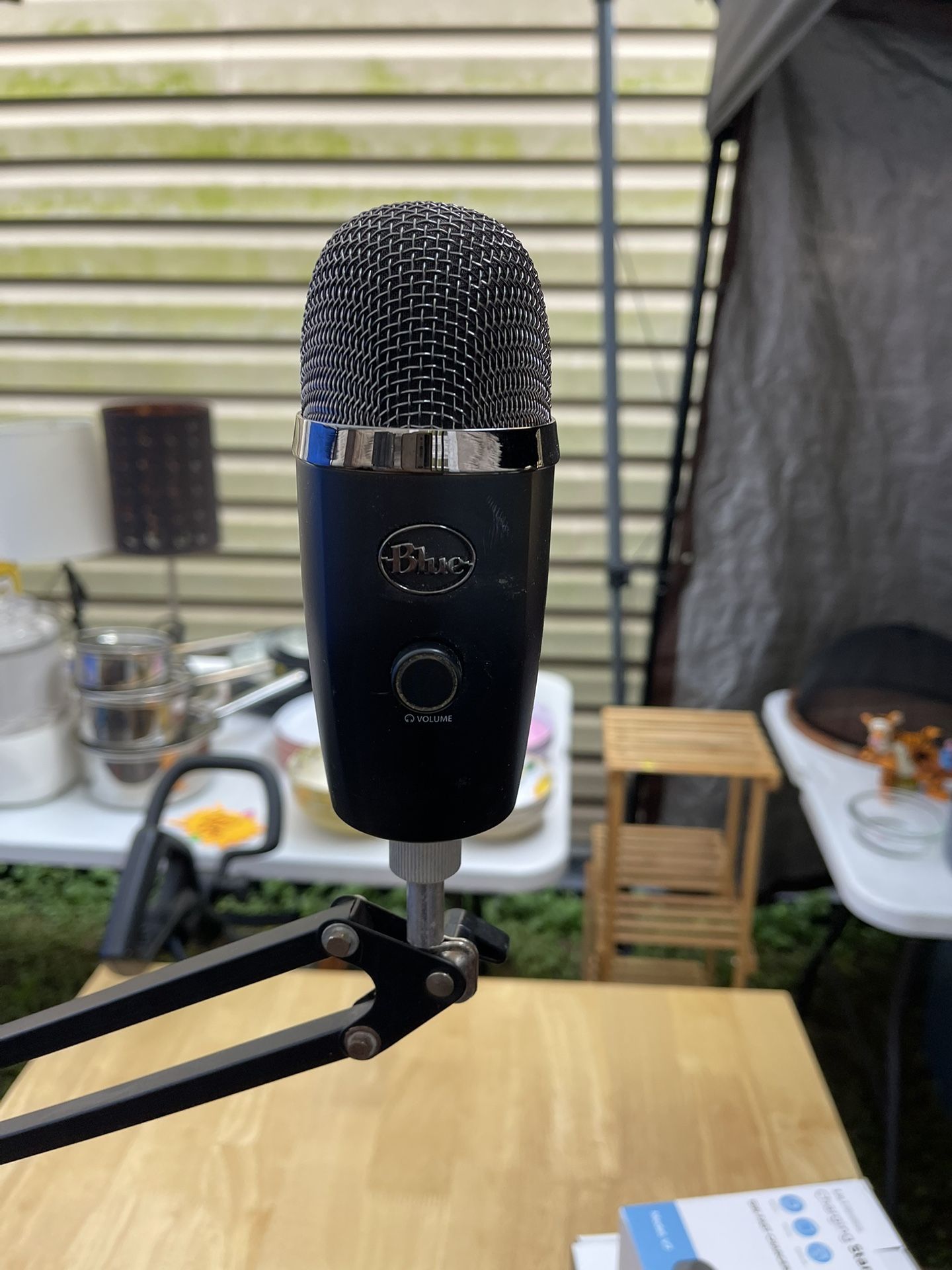 Attention All YouTubers, Bloggers And Tik Tokers-It’s Blue Mic!