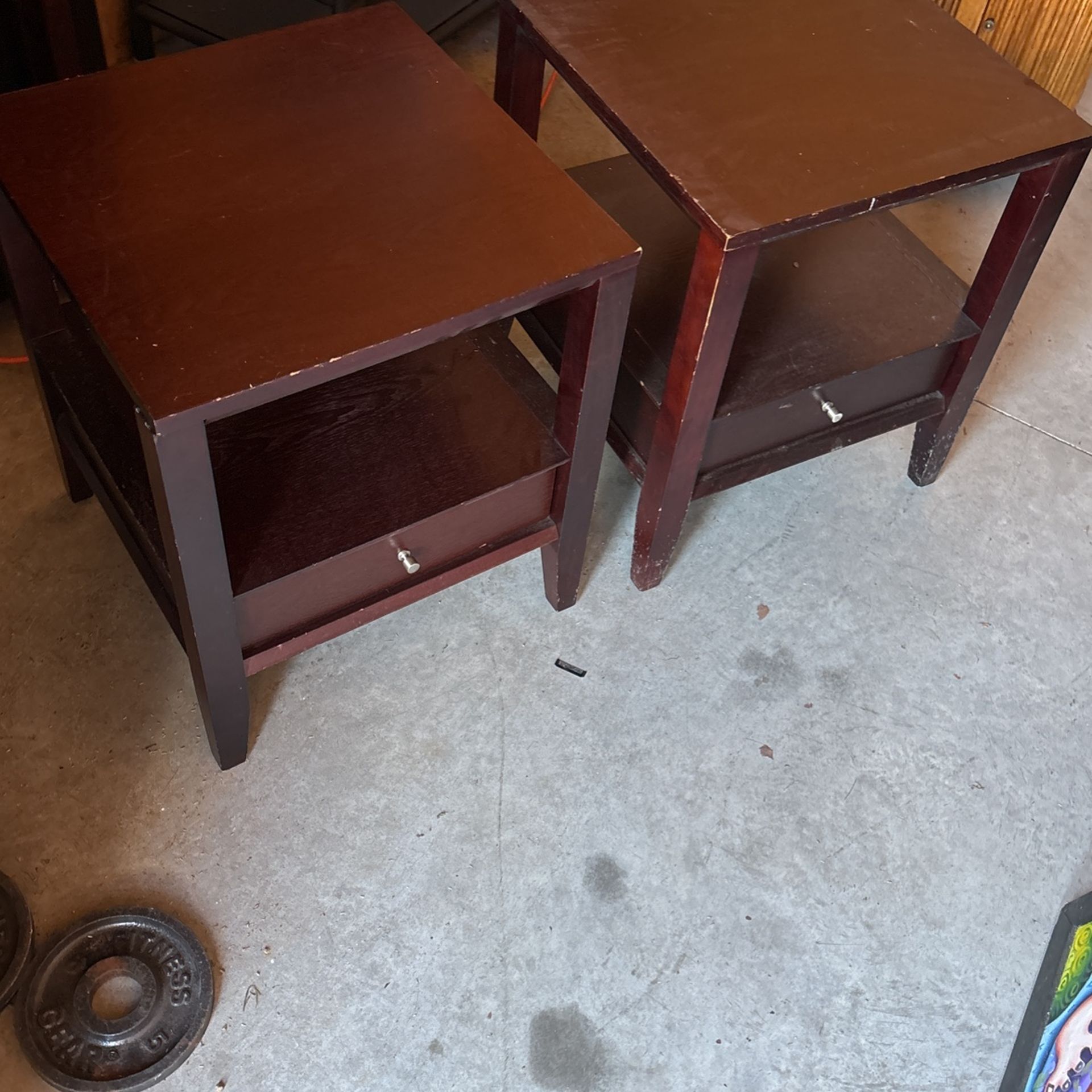 2 End Tables