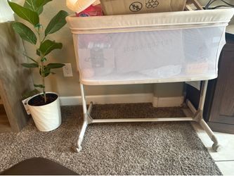 Cream Bassinet