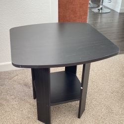 Side/coffee Table 