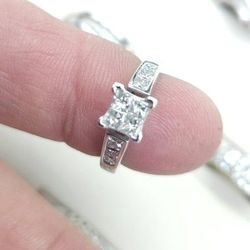 14k Gold 1.00Ct Princess Natural Diamond Engagement Ring