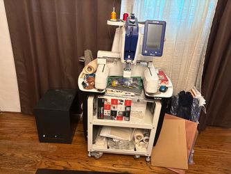 Embroidery machine : Brothers Persona with table and extras!