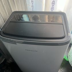 Frigidaire 8000 BTU Portable Air Conditioner