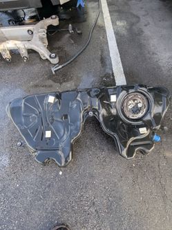 BMW F06/F10 fuel tank