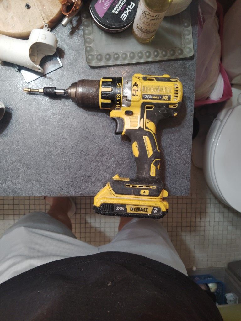 DeWalt Cordless 20v Max XR Drill. Works Perfect