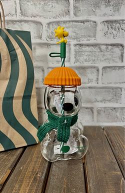 Starbucks x Peanuts Snoopy Glass Cup with Straw