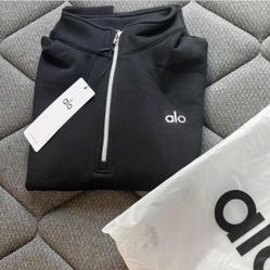Alo Yoga Sweaters