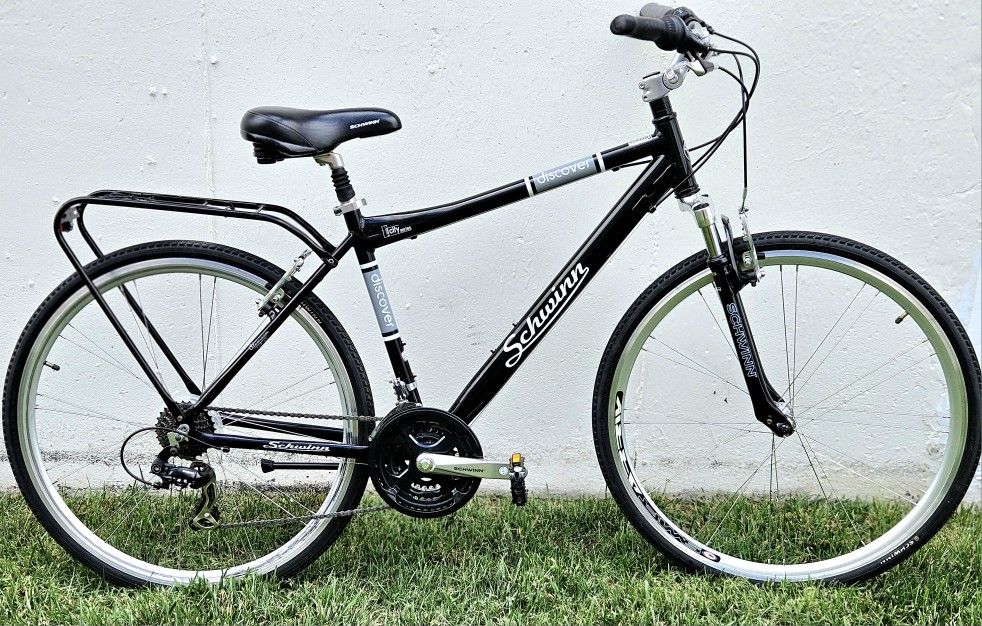 Very nice - Schwinn Discover Hybrid Bike