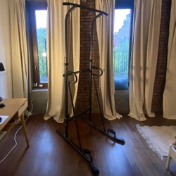 Free Standing Pull Up Bar 