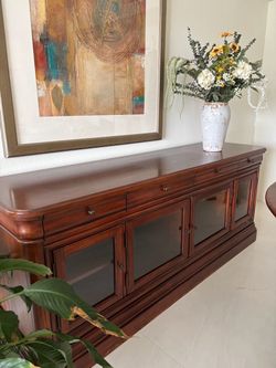 Credenza