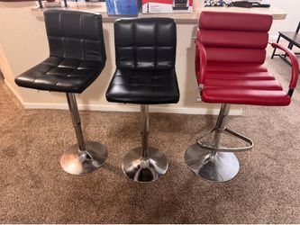 Bar stools / Silla para barra