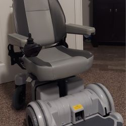 Hoveround, Like New, Pick Up Or Deliver w/Charges