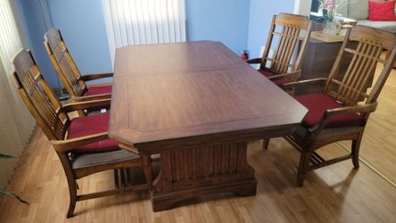Dining set