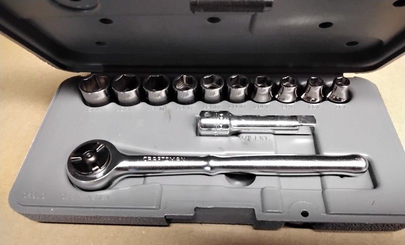 CRAFTSMAN 3/8" Drive RATCHET & 7mm to 16mm SOCKET SET #34813 in CASE MADE IN USA