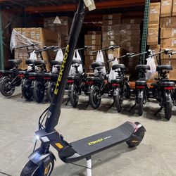 Korean version of electric scooter with front and rear shock absorption