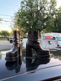 Steve Madden COBRA Platform Boots