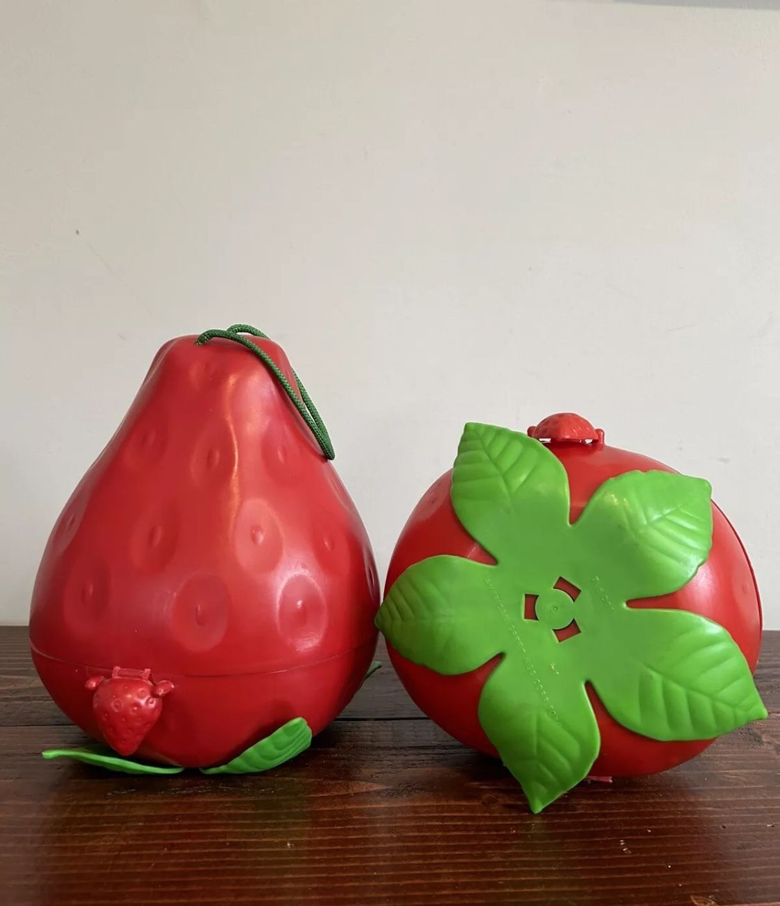 2 Vintage Retro 80s Strawberry Shortcake Doll Toys Clothes Carry Case Holder Lot