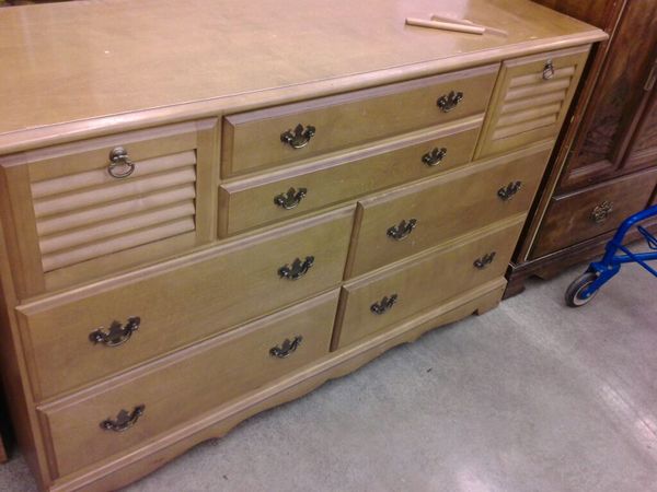 Vintage Bp John Dresser For Sale In Spanaway Wa Offerup