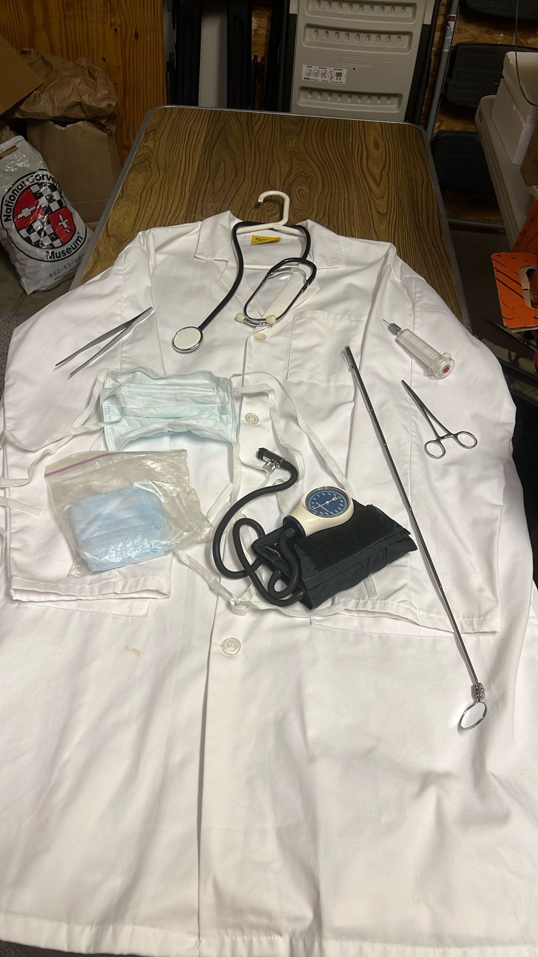 Doctor’s Jacket w/ accessories Costume 