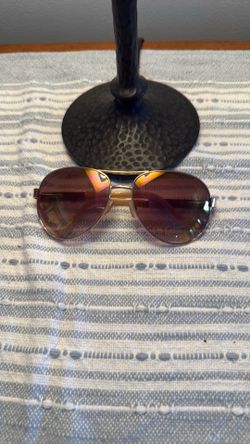 Jessica Simpson sunglasses