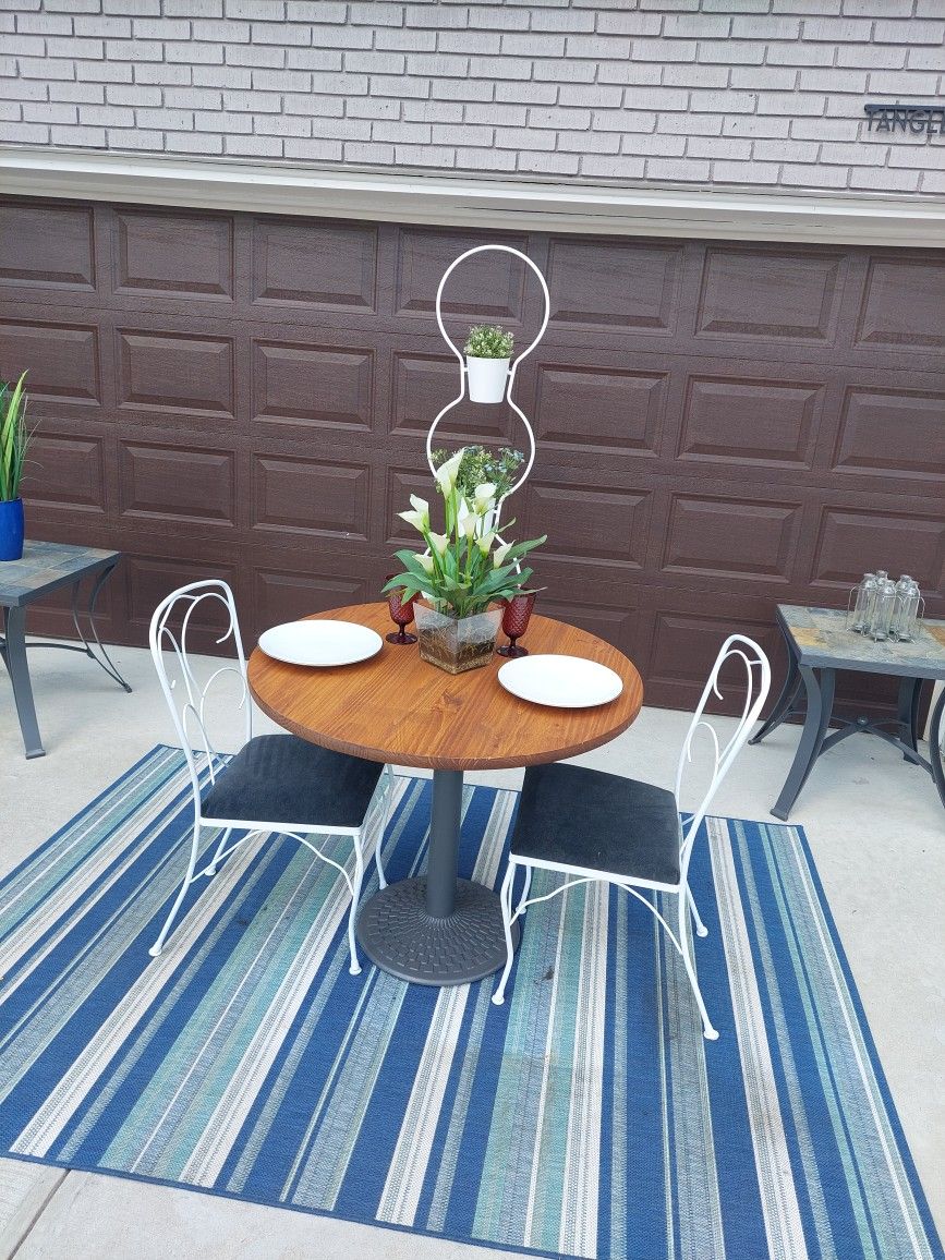 Bistro Table And Chairs 