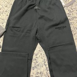 Essentials Sweatpants Men’s All Black 