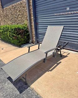 Commercial Sling Wave Chaise Lounge with Adjustable Armrests