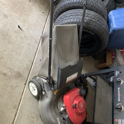 Quadra Cut Honda Lawnmower 