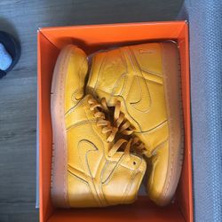 Orange Gatorade 1s