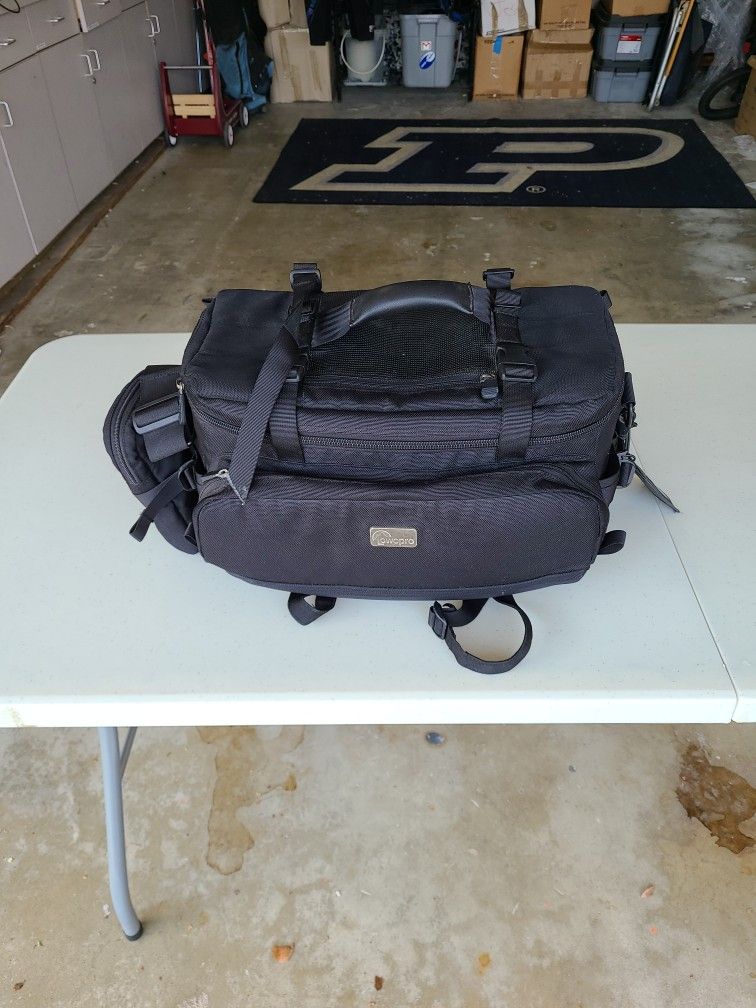 Lowepro Magnum AW Camera Bag