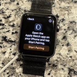 Apple Watch Series 2 – 42mm Space Gray Aluminum