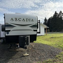2022 Keystone Arcadia 370RL