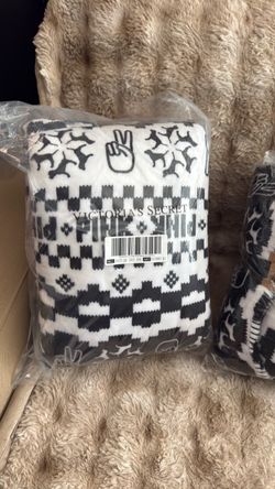 Victoria Secret Sherpa Blanket