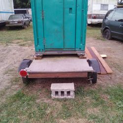 Porta Potty Trailer And Trailer Hitch Tires Are Good It's Got Lights Then Plug Everything's Here