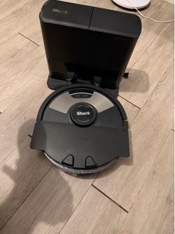 Shark robot vaccum