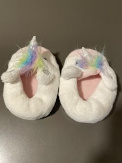 Size 5, Toddler Girls , House Slip-on Shoes